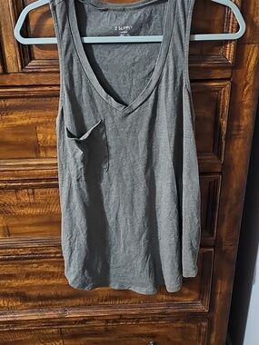 Z SUPPLY Green Women's Tank Top. Oversized, slouchy pocket. Sz large!